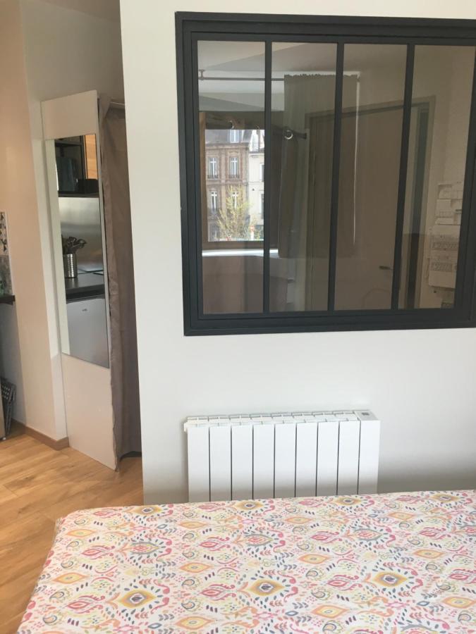 Le Donjon De Rouen Appartement Buitenkant foto
