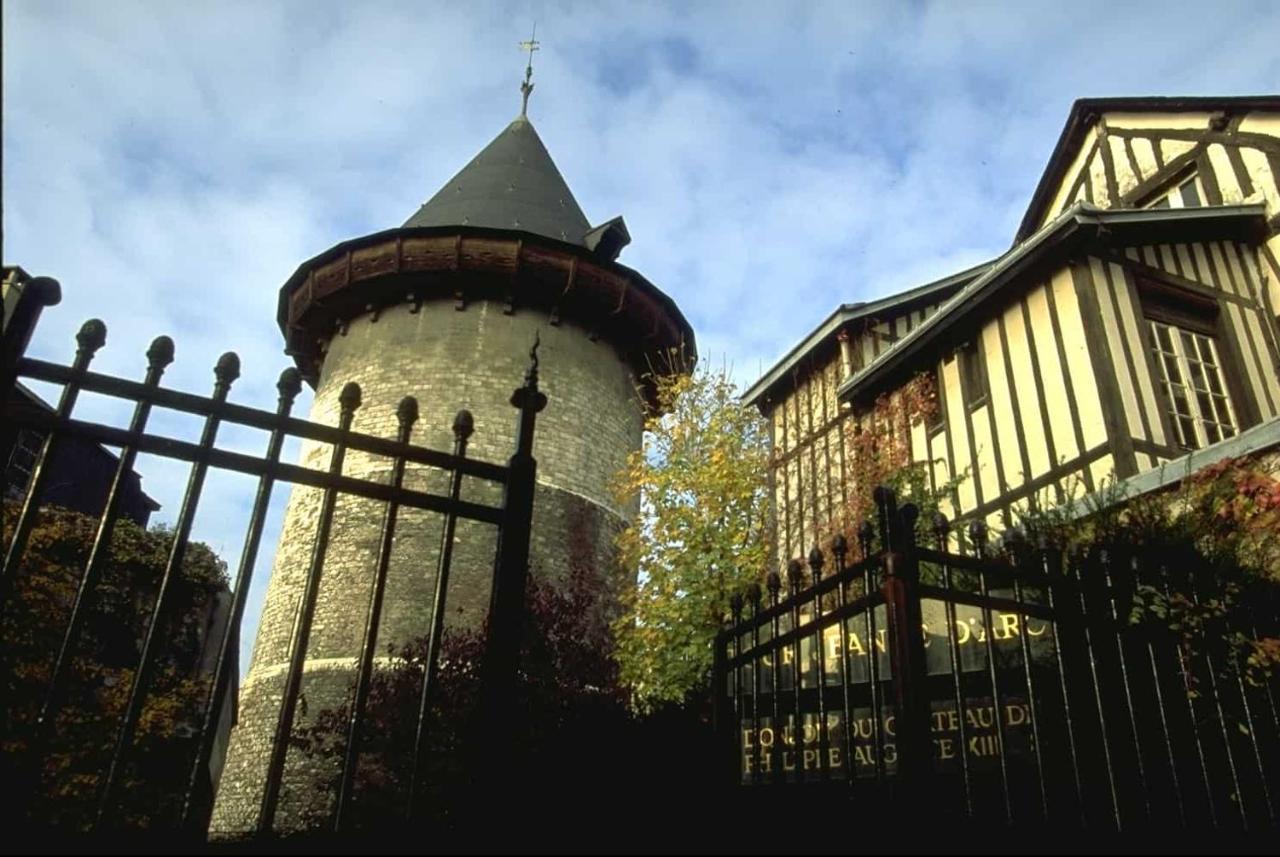 Le Donjon De Rouen Appartement Buitenkant foto
